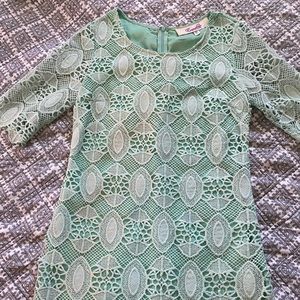 Emmelee lace dress size small